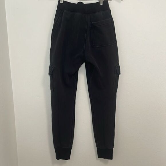 Champion reverse weave sweatpants.  Utility pockets. Drawstring waist. Size XS. - Picture 7 of 7